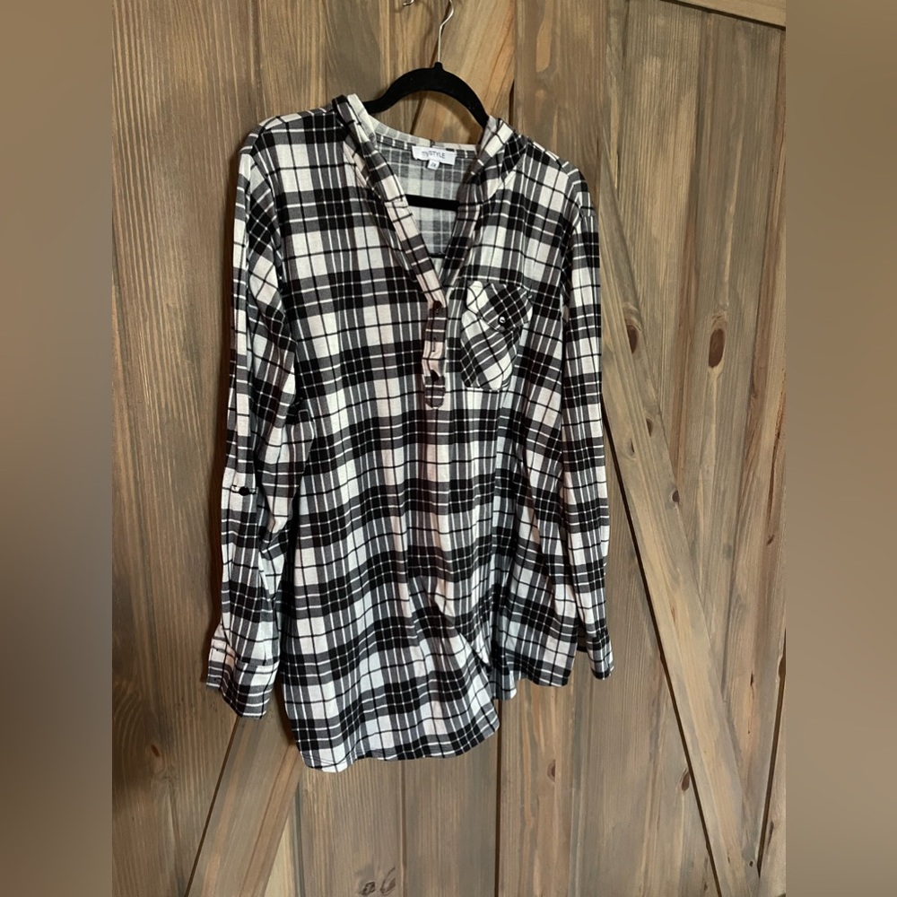 Black and white check lightweight hoodie